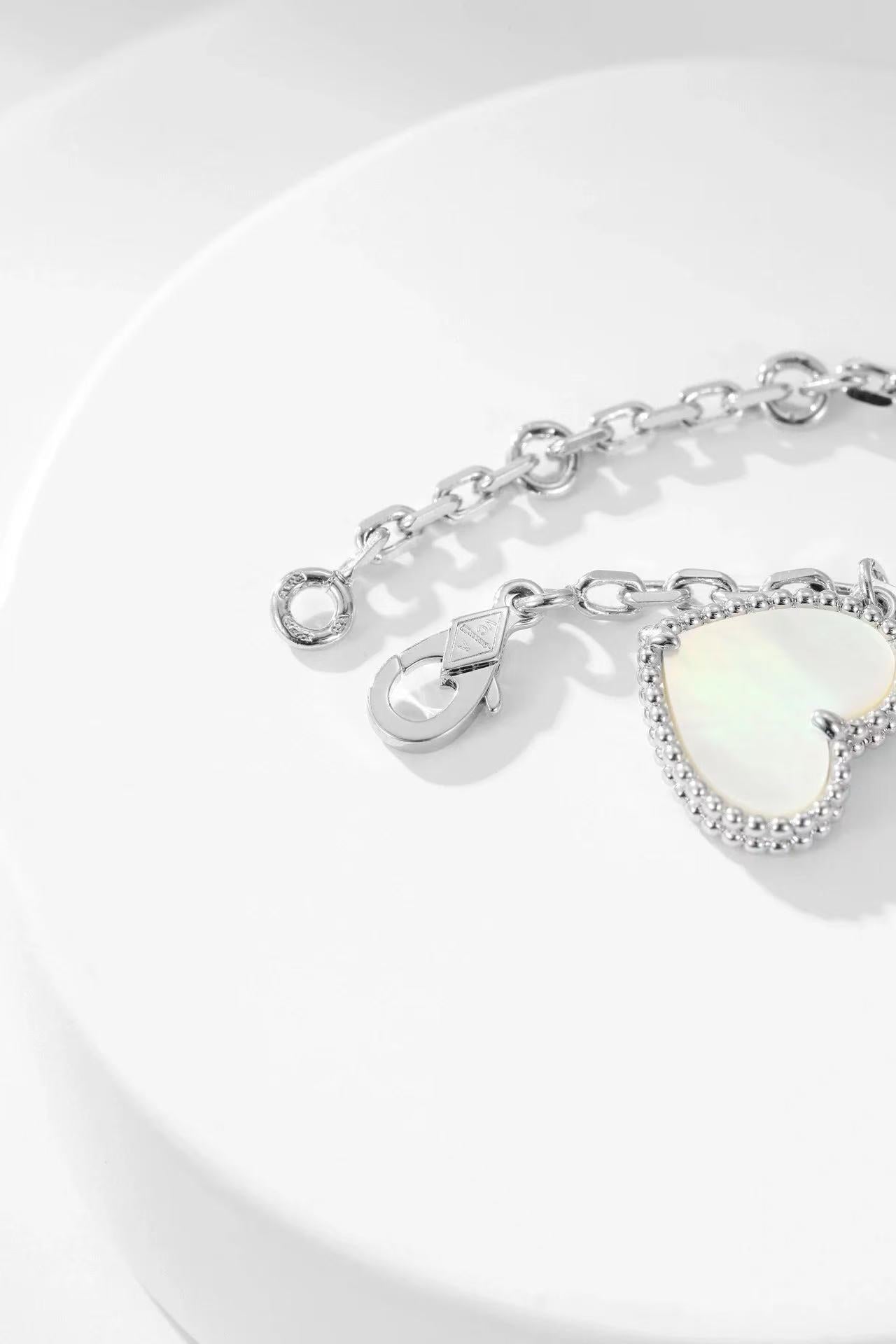 VCA Blue Braceletes 5 Motif