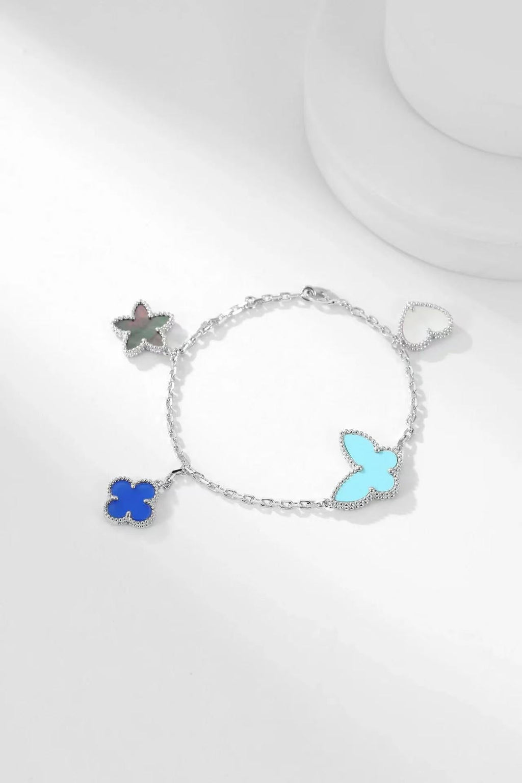 VCA Blue Braceletes 5 Motif