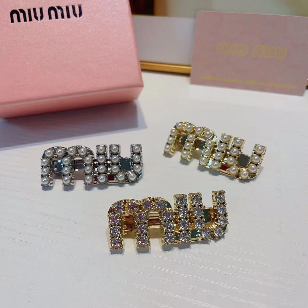 Miu Miu Pearl Hair Clip (3Pcs Total)