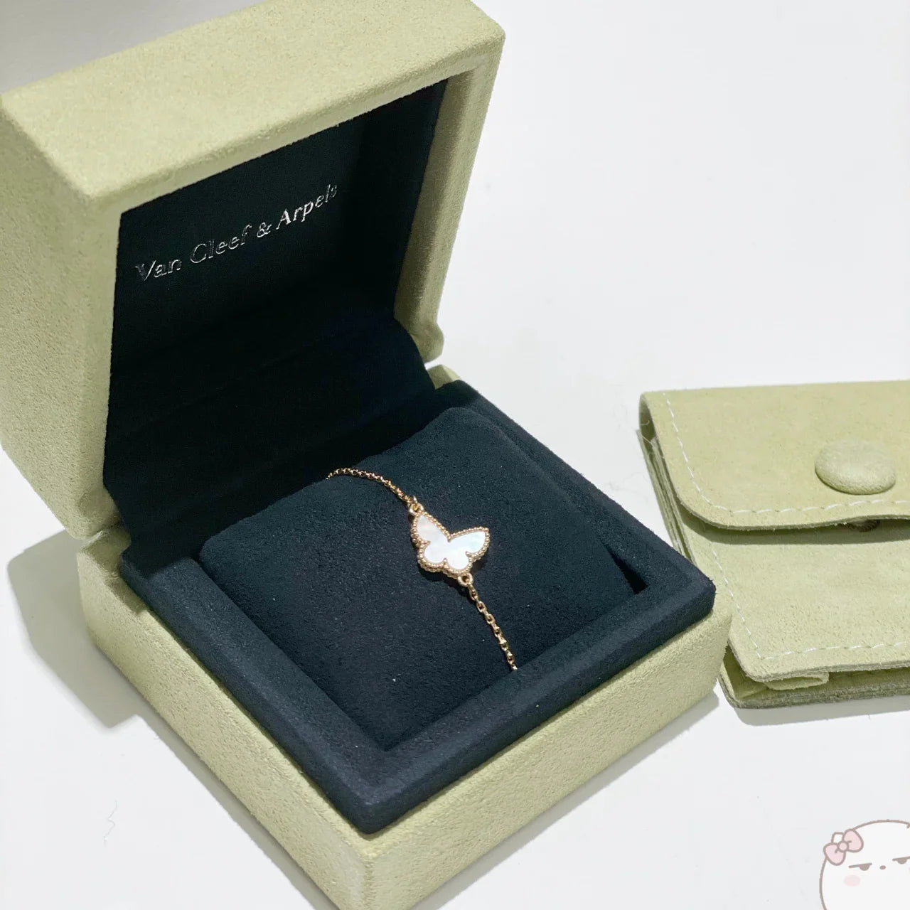 VCA White Pearl Butterfly Necklace Bracelet Earrings